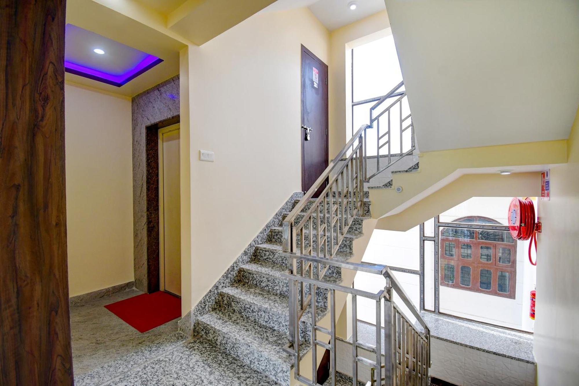 Anchorage Inn Calcutta Extérieur photo